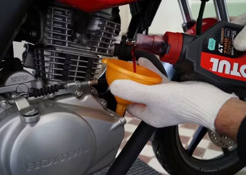 Regular Oil Changes to Give Your Ride a Kickstart